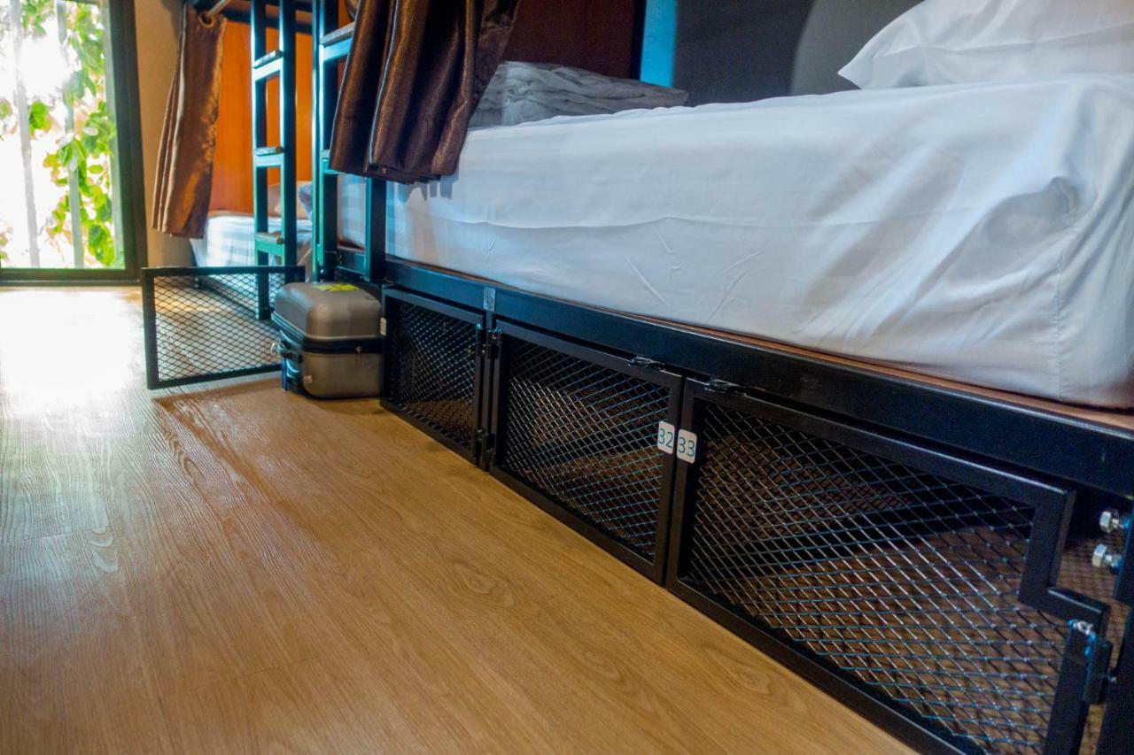 Comfy Bed Hostel (Adults Only) Bangkok Exteriér fotografie